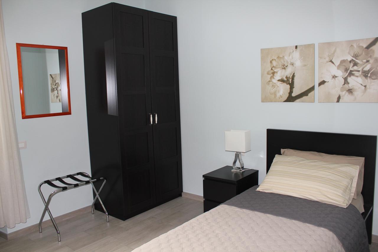 B&B Il Giardino In Citta - Parcheggio Privato Gratuito Foggia Ngoại thất bức ảnh